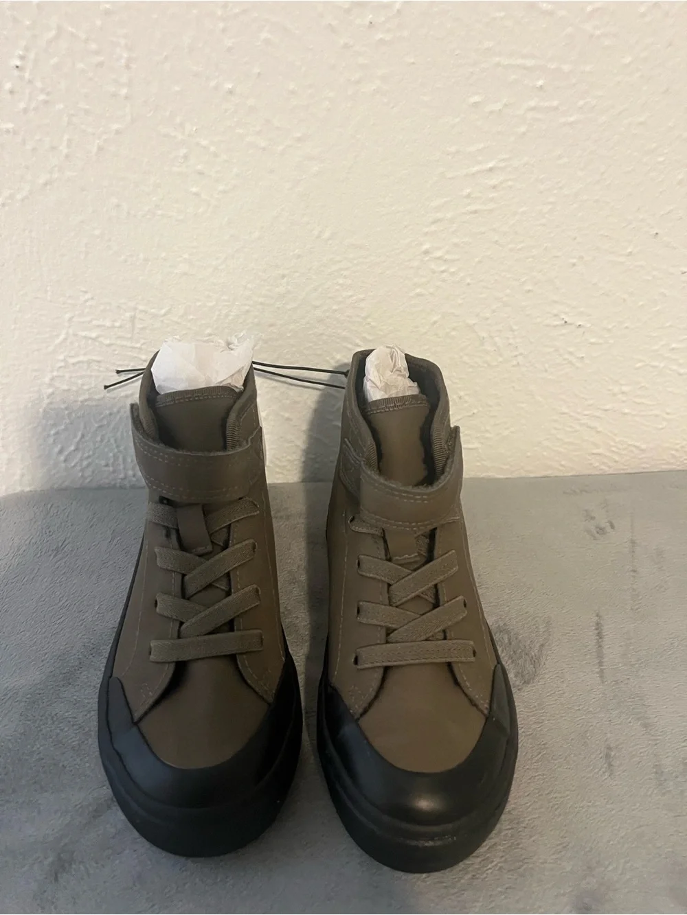 H&M Kids High-Top Sneaker in Olive